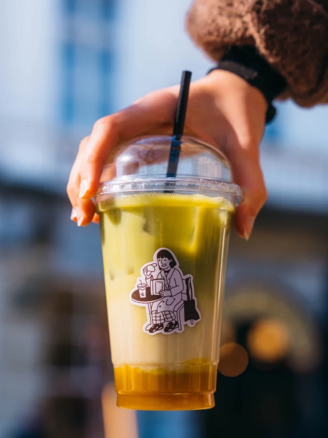Current summer obsession: Mango Matcha Latte. 🥭🍵
Best enjoyed under the city sun, every single day ✨